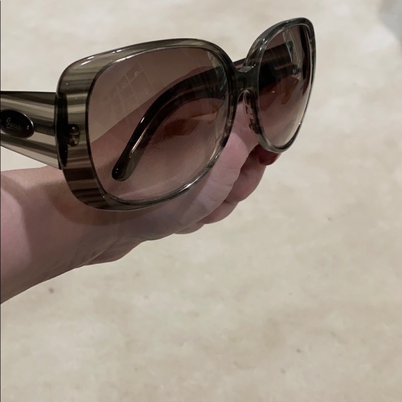 Gucci glasses main image 7